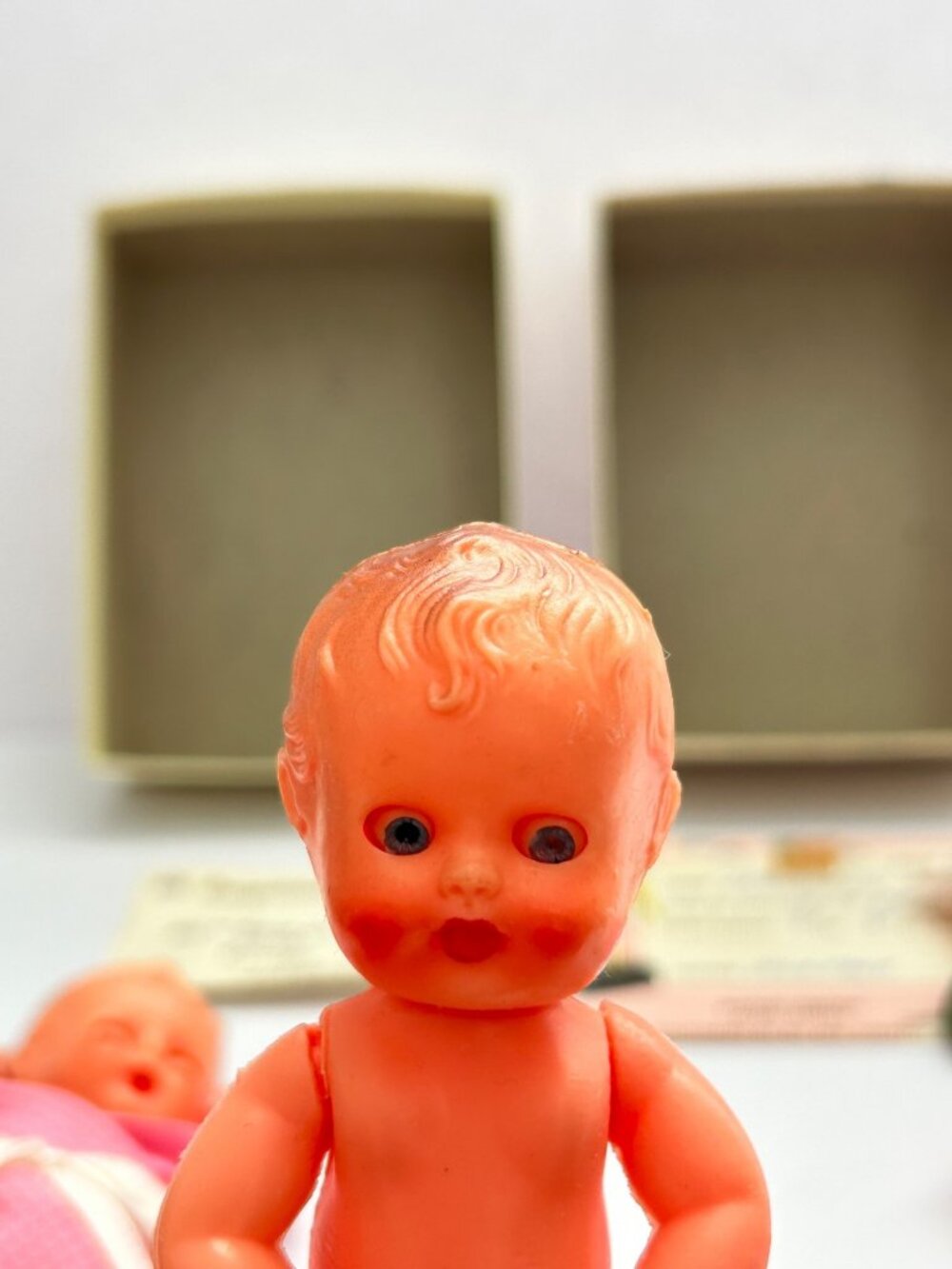 Vintage Blue Box Twin Baby Dolls Set Bottles Pink Blankets Corsage & Birth Card - Picture 5 of 10